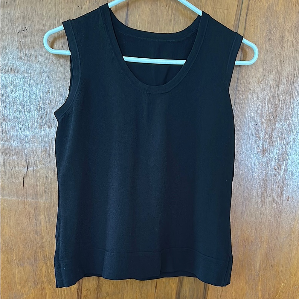 Black Sleeveless Tank Top with Crew Neck